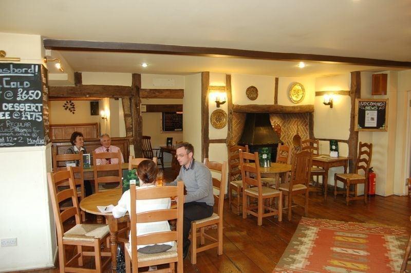 Kings Court Hotel Alcester ภายนอก รูปภาพ
