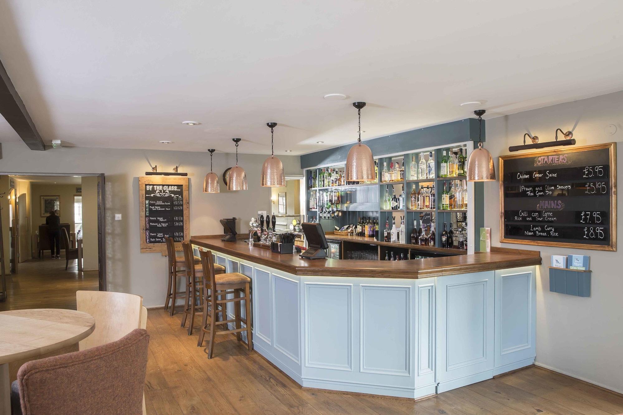 Kings Court Hotel Alcester ภายนอก รูปภาพ