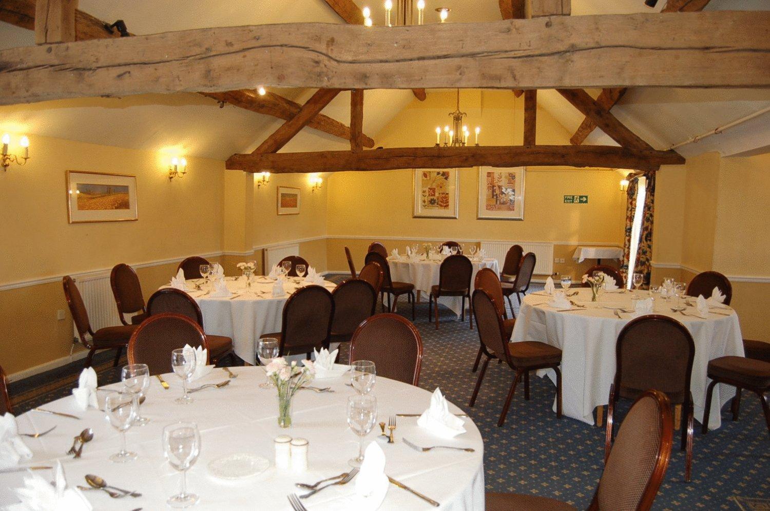 Kings Court Hotel Alcester ภายนอก รูปภาพ