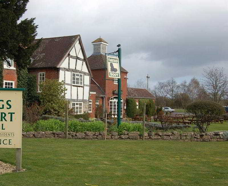 Kings Court Hotel Alcester ภายนอก รูปภาพ
